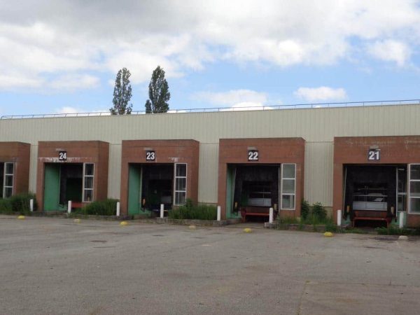 À louer – Locaux Industriels de 25 000 m² divisibles à partir de 1 500 m² à Evreux – Eure (27)