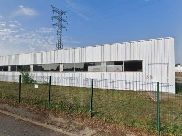 À louer – Locaux Industriels de 25 000 m² divisibles à partir de 1 500 m² à Evreux – Eure (27)