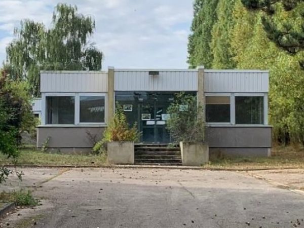 À louer – Locaux Industriels de 25 000 m² divisibles à partir de 1 500 m² à Evreux – Eure (27)