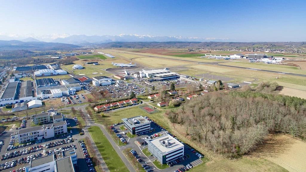 Occitanie Zone Economique Pyrénia-Pyrène Aéro-pôle à Juillan - Hautes-Pyrénées (65)
